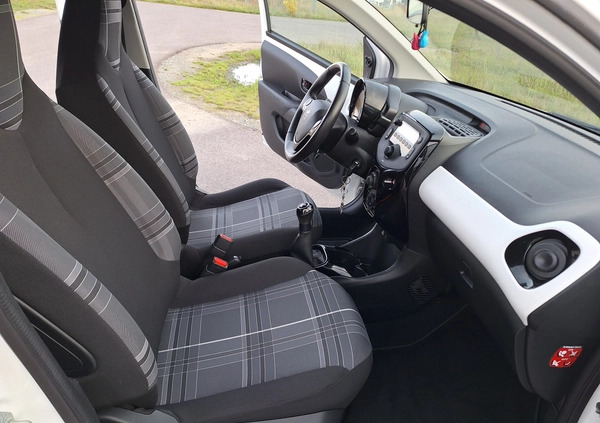 Peugeot 108 cena 27900 przebieg: 39800, rok produkcji 2016 z Rawicz małe 277